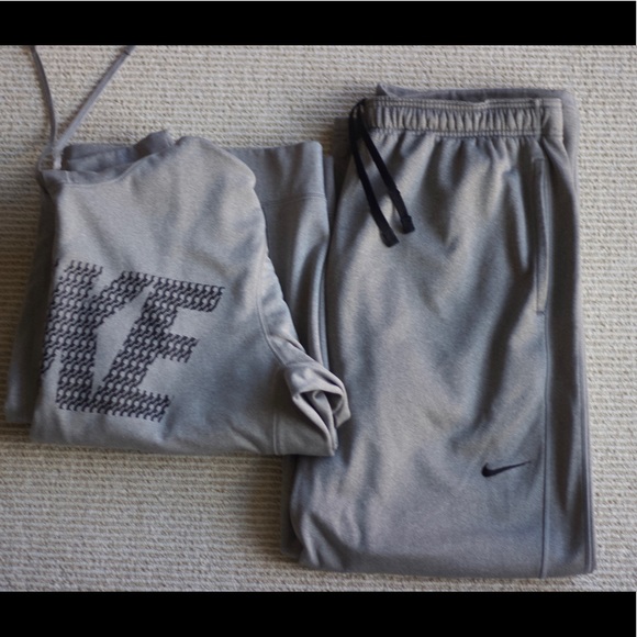 nike fleece jogging suits
